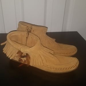 Ladies shoes